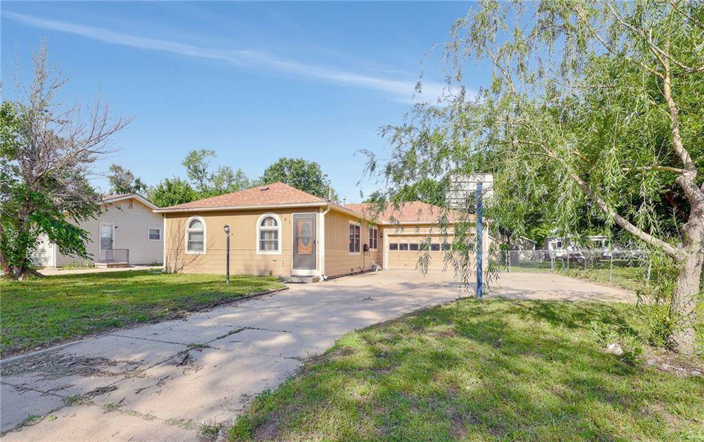 Wichita, KS 67212,141 N Tracy ST