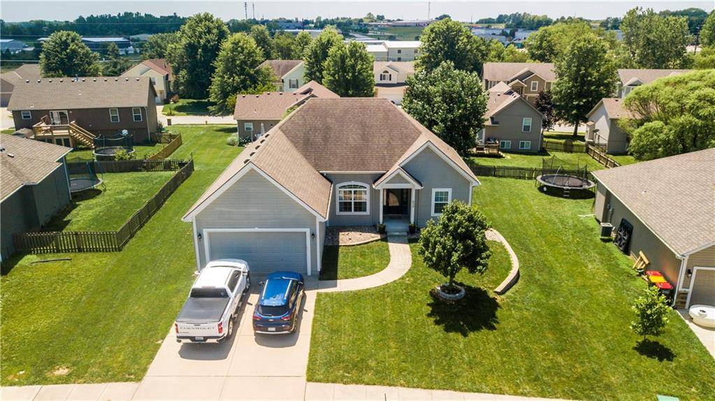 Kearney, MO 64060,909 W 8th AVE