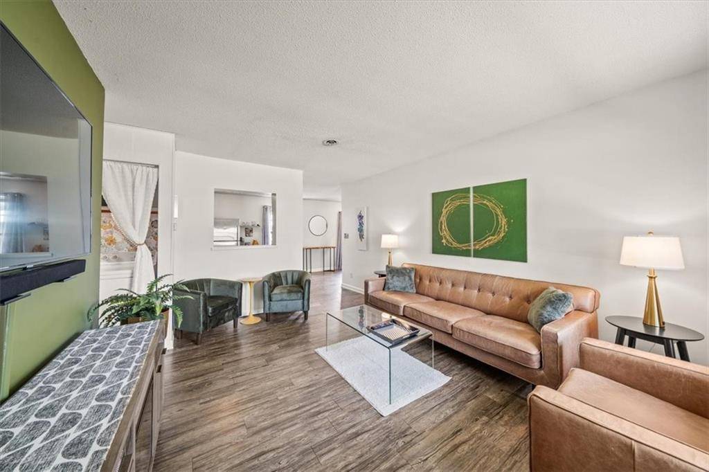 Lawrence, KS 66047,3241 Glacier DR