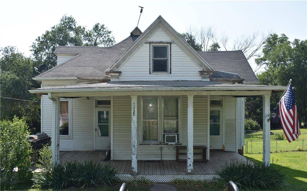 St Joseph, MO 64504,7220 King Hill AVE