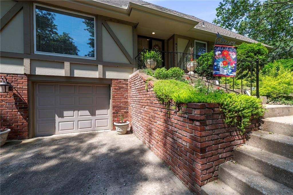Kansas City, MO 64151,8174 NW Beaman DR