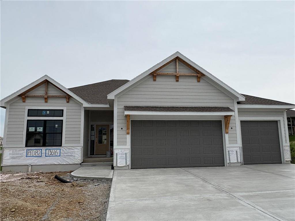 Kearney, MO 64060,13616 Clover CT