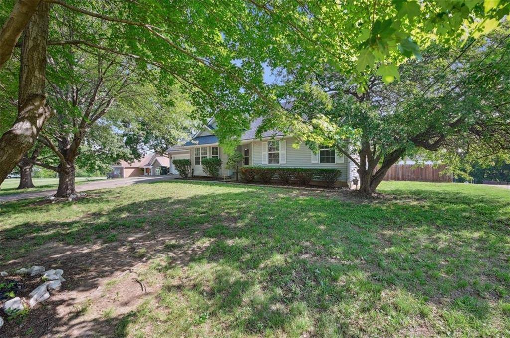 Leavenworth, KS 66048,2709 Home Place ST