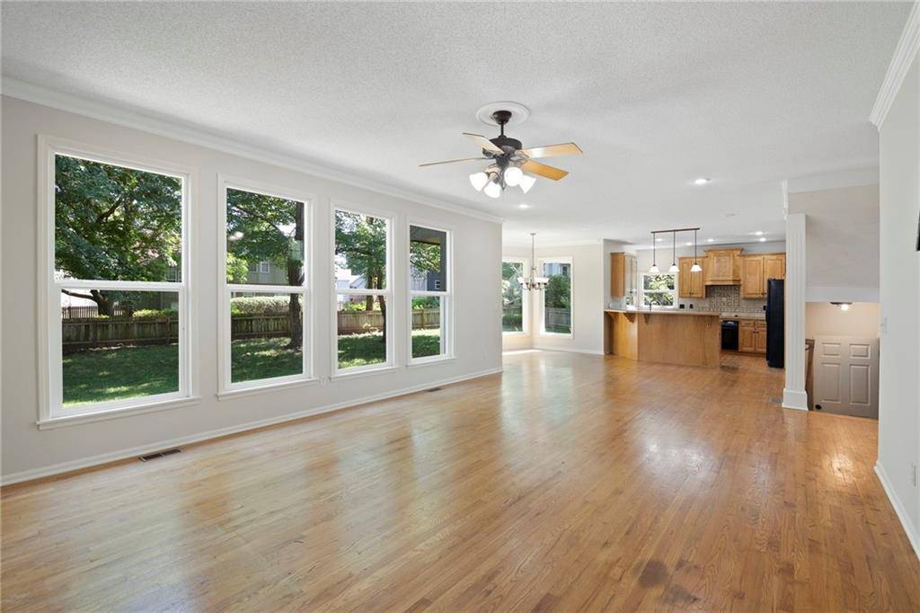 Overland Park, KS 66223,8007 W 146 TER