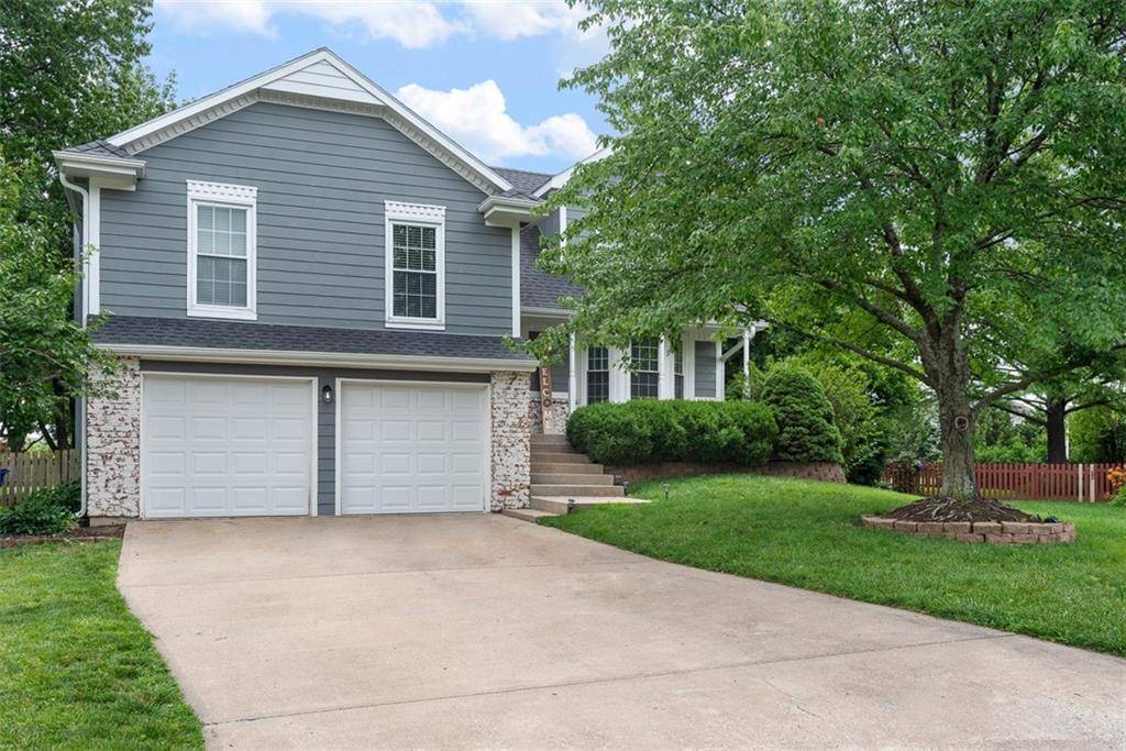 Olathe, KS 66061,2433 Post Oak RD