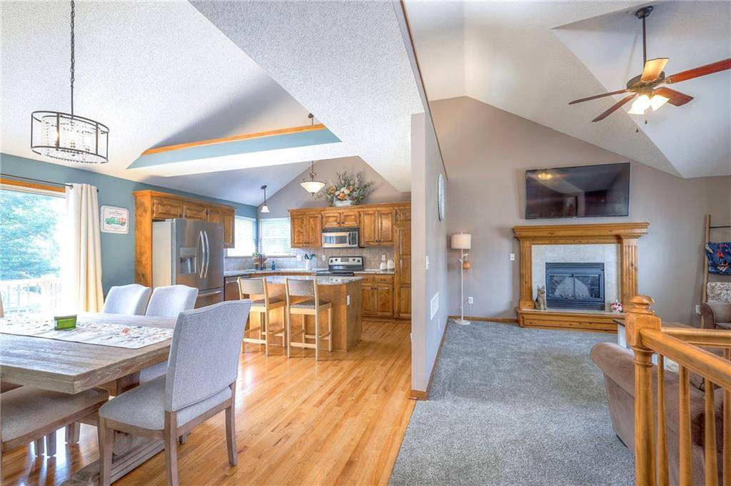 Peculiar, MO 64078,22000 Gracie DR
