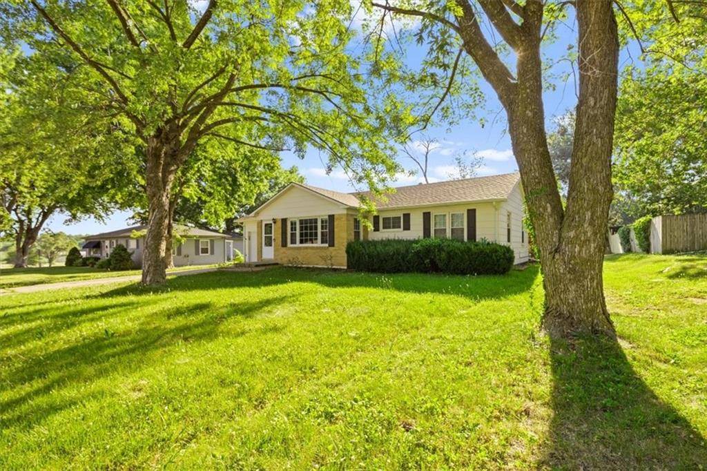 Richmond, MO 64085,303 Morningside DR