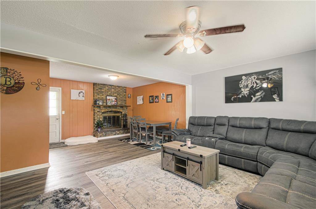 Independence, MO 64056,1907 N Plymouth CT
