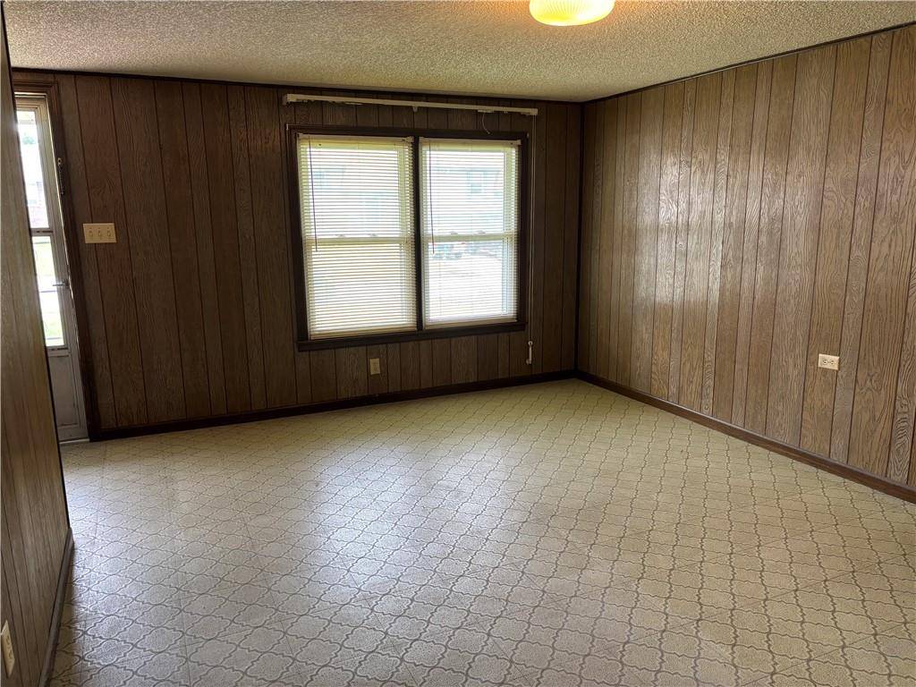 Independence, MO 64055,16427 E 29th Street CT #S