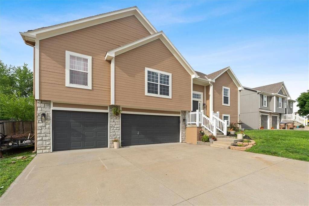 Raymore, MO 64083,1112 Creekside CT