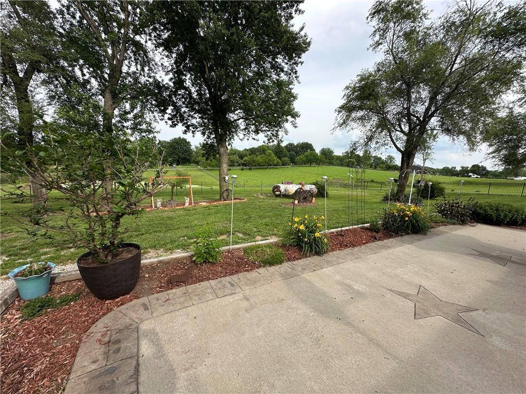 Liberty, MO 64068,12723 Northern AVE