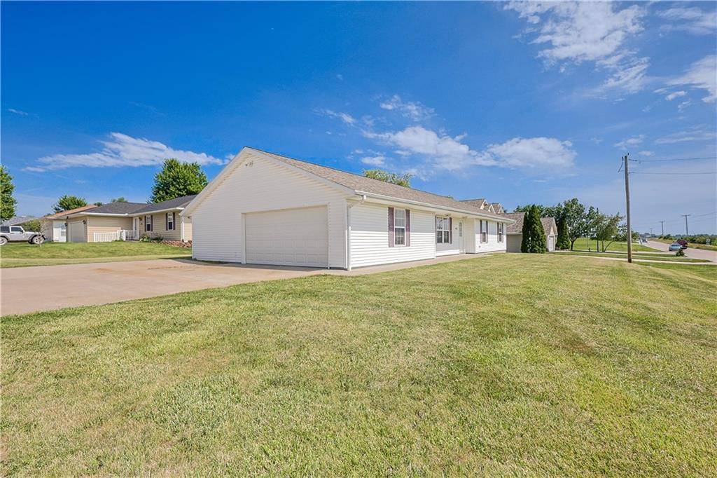 Maryville, MO 64468,405 S Country Club RD