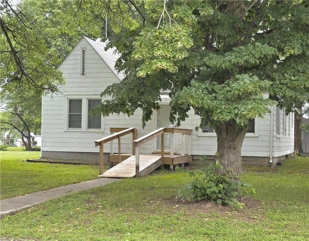 Adrian, MO 64720,103 N Missouri ST