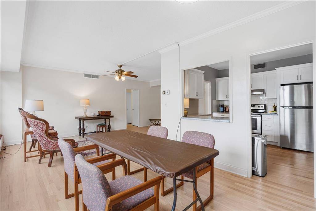 Kansas City, MO 64113,333 W Meyer BLVD ##212