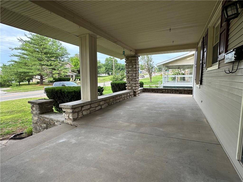 Richmond, MO 64085,305 E Main ST