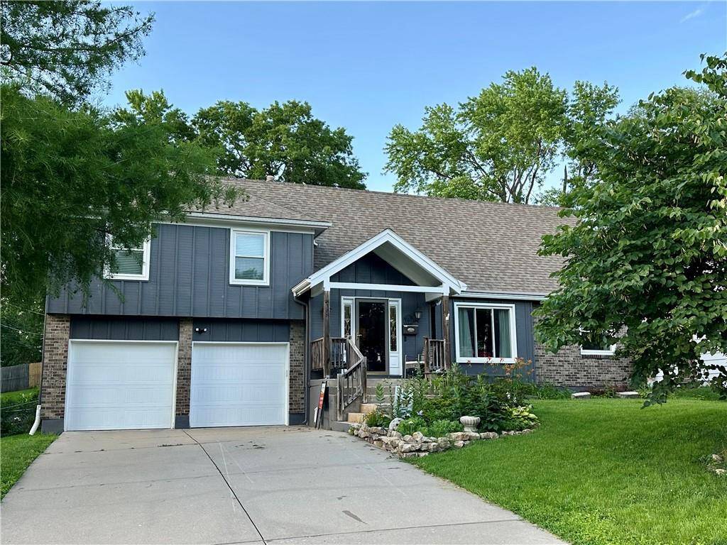 Overland Park, KS 66212,8708 W 92nd ST