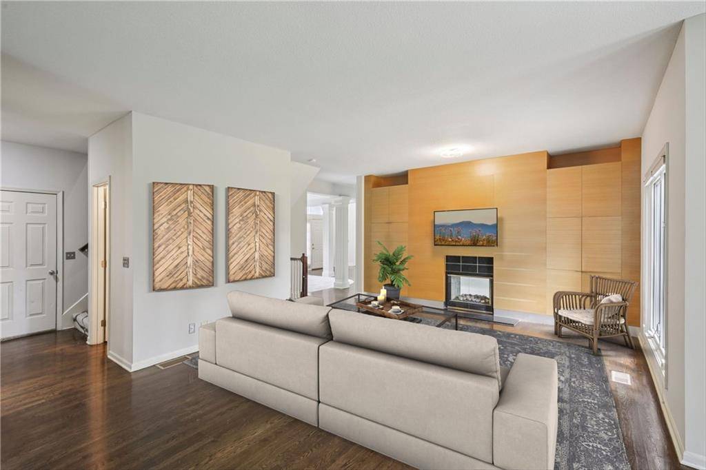 Overland Park, KS 66209,12909 Maple ST