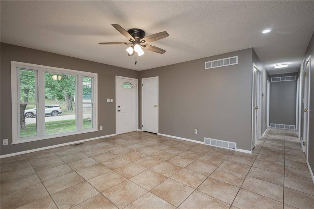 Independence, MO 64057,2105 Calumet DR