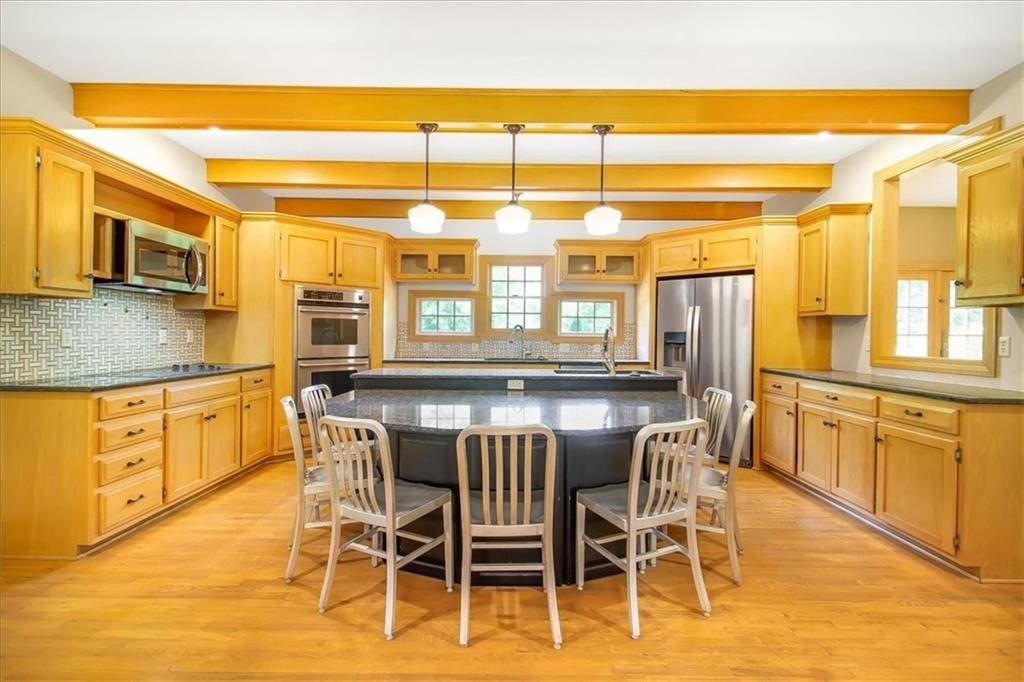 Warrensburg, MO 64093,245 SW 400th RD