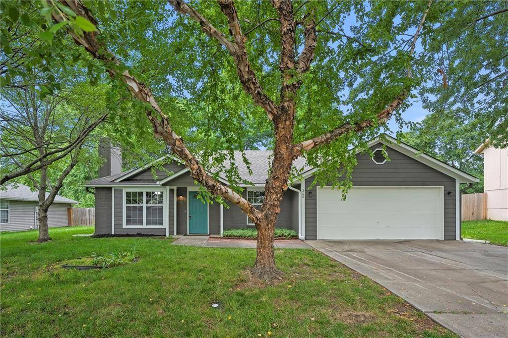 Grain Valley, MO 64029,208 Cross Creek LN