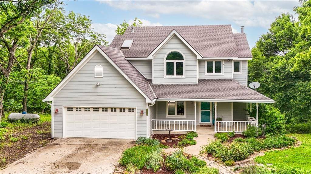Lawrence, KS 66049,1469 E 660th RD
