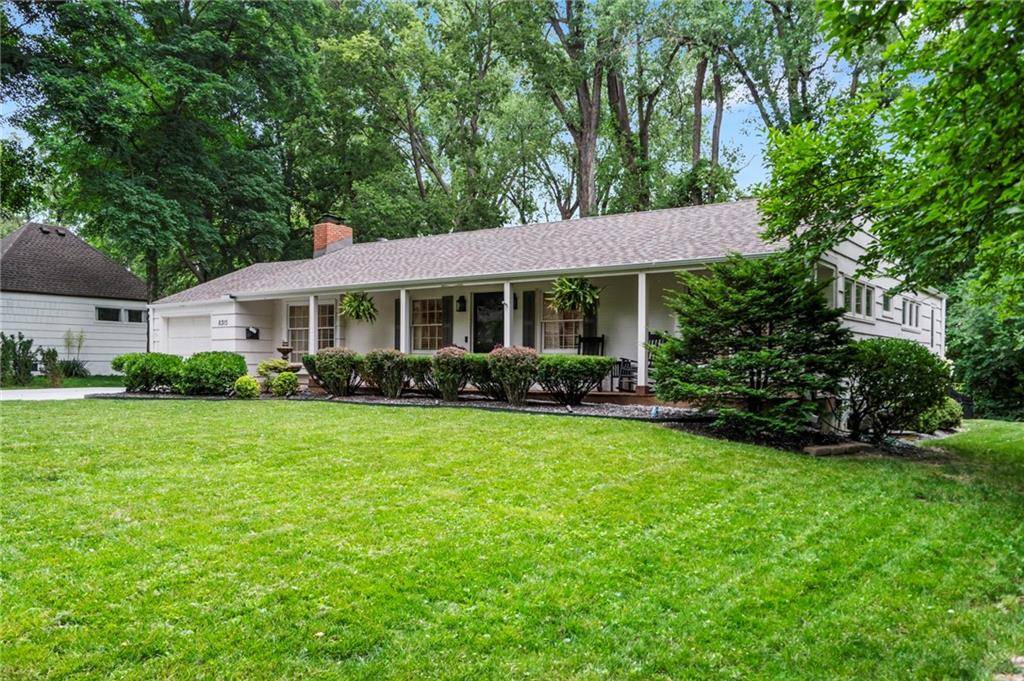 Leawood, KS 66206,8315 Sagamore ST