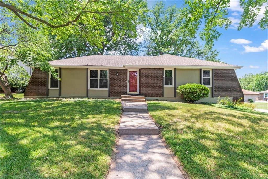 Blue Springs, MO 64015,915 SW 18th ST