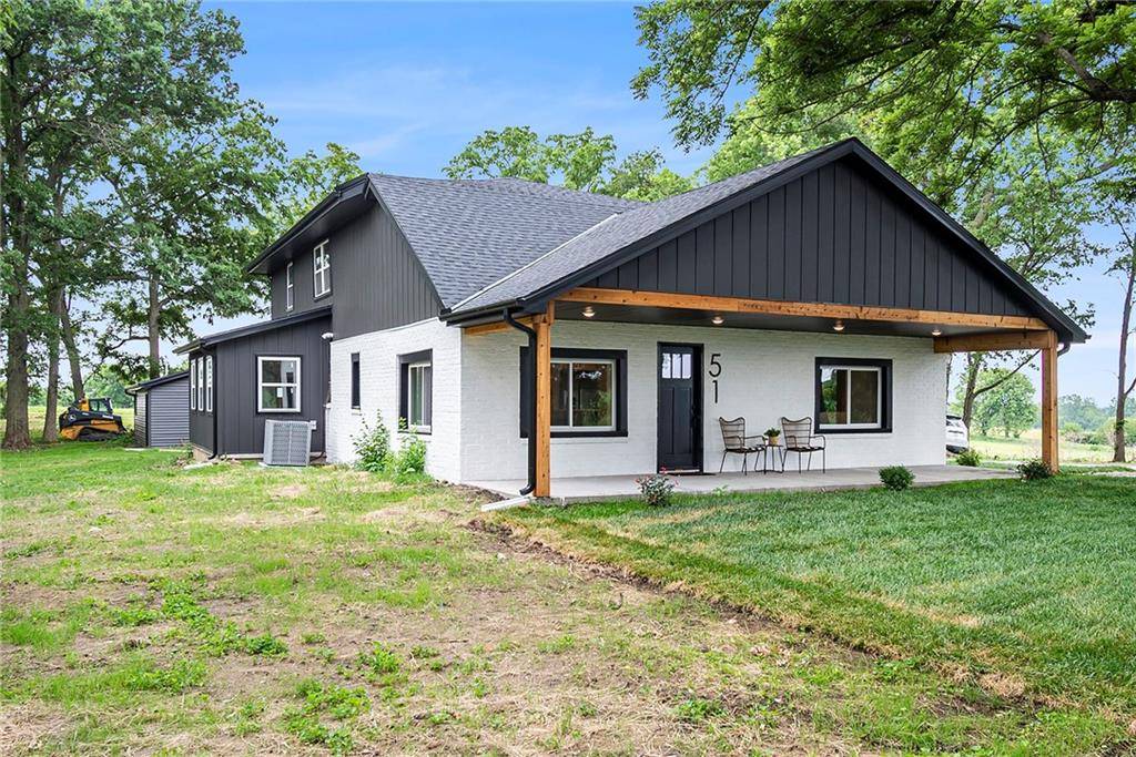 Holt, MO 64048,51 SE 208th ST