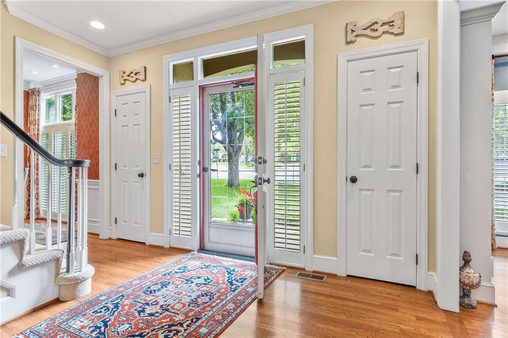 Leawood, KS 66211,4800 W 114 ST