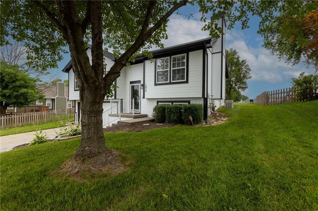 Liberty, MO 64068,1874 Quail Ridge DR