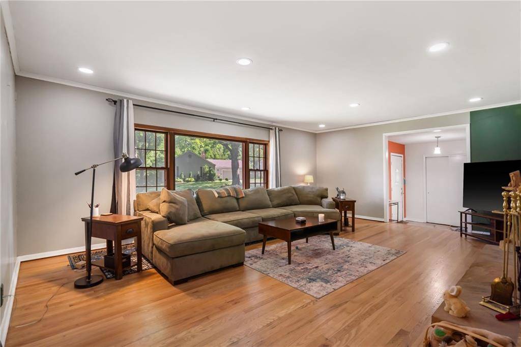 Kansas City, MO 64114,1111 W 86th TER