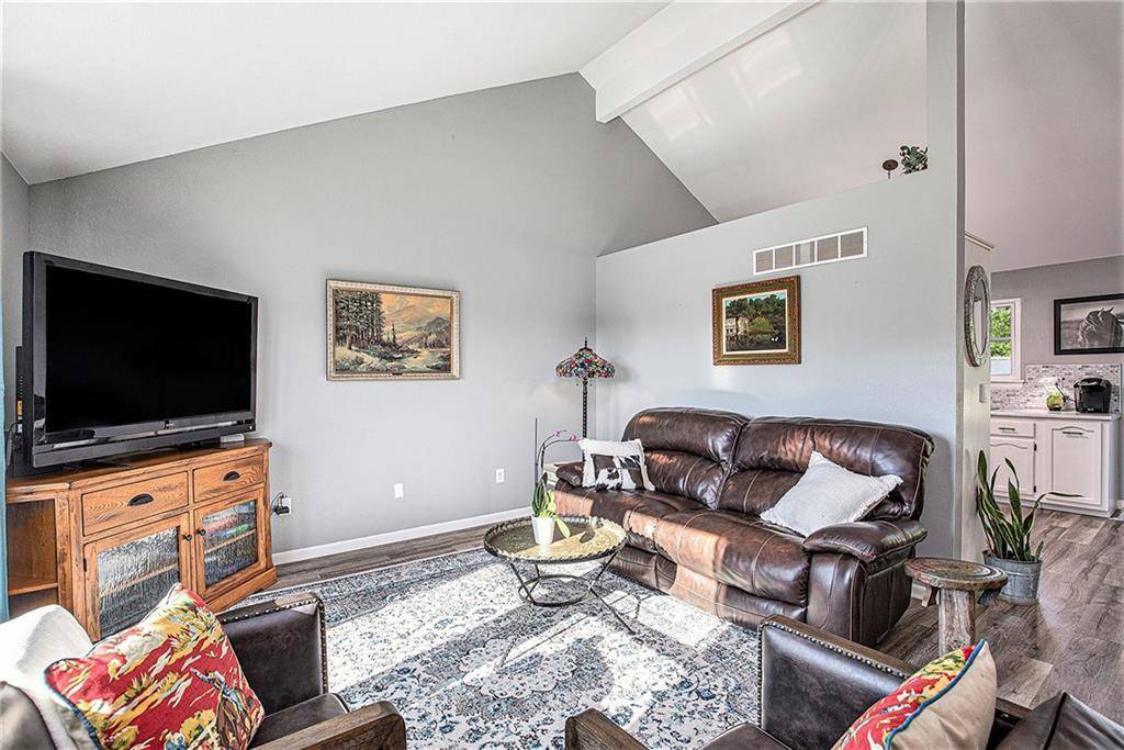 Peculiar, MO 64078,21318 S Briar RD