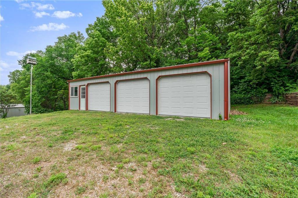 Richmond, MO 64085,602 N Westview DR
