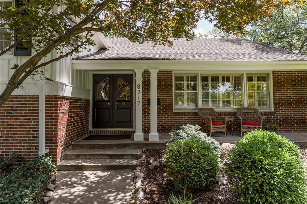 Prairie Village, KS 66208,8217 Dearborn DR