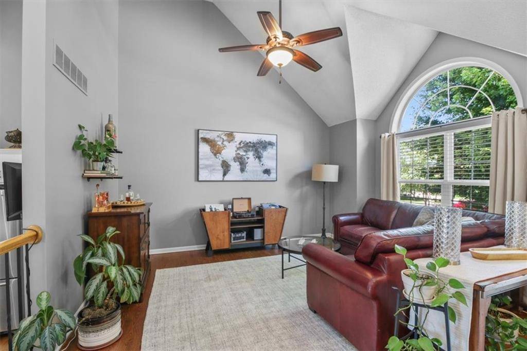 Lee's Summit, MO 64082,2125 SW Post Oak RD