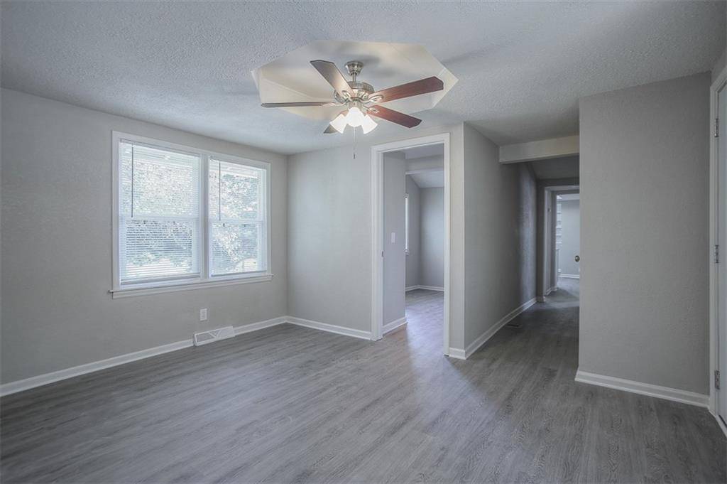 Raytown, MO 64138,8413 Sterling AVE