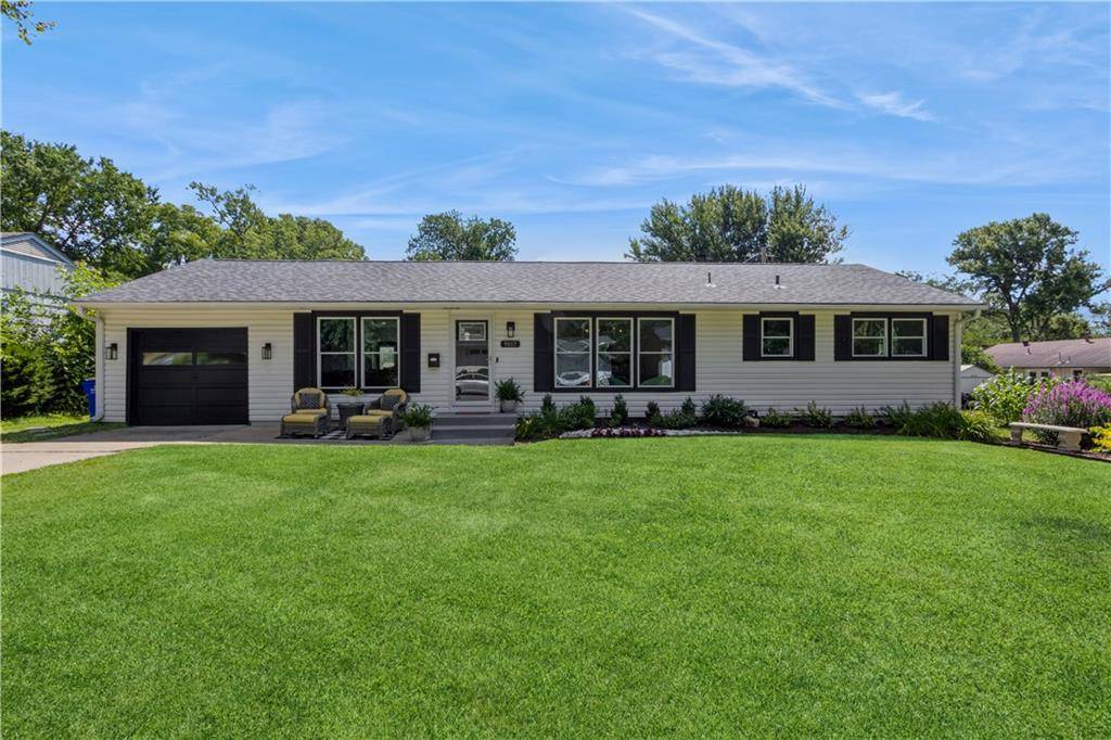 Overland Park, KS 66212,9017 Hemlock DR
