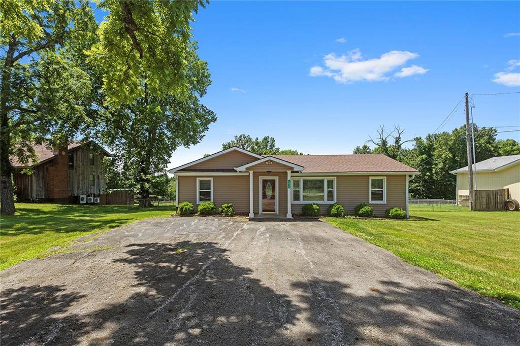 Lee's Summit, MO 64086,9616 Lake Lotawana DR
