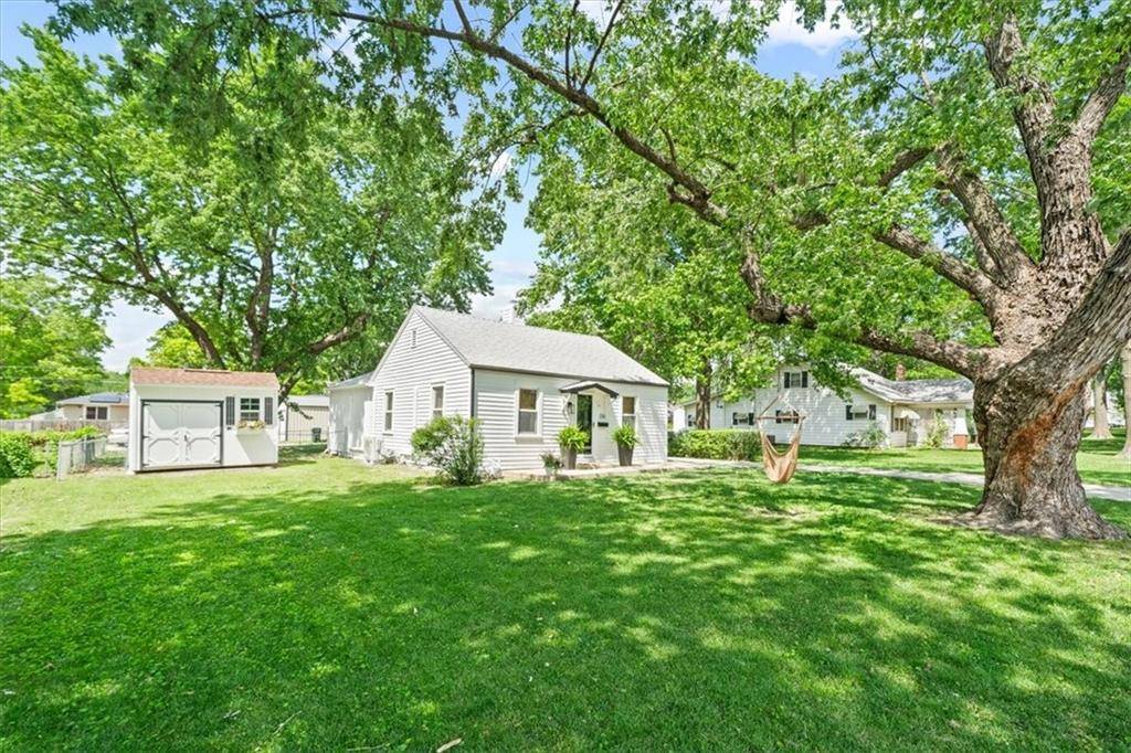 Gardner, KS 66030,236 W Park ST