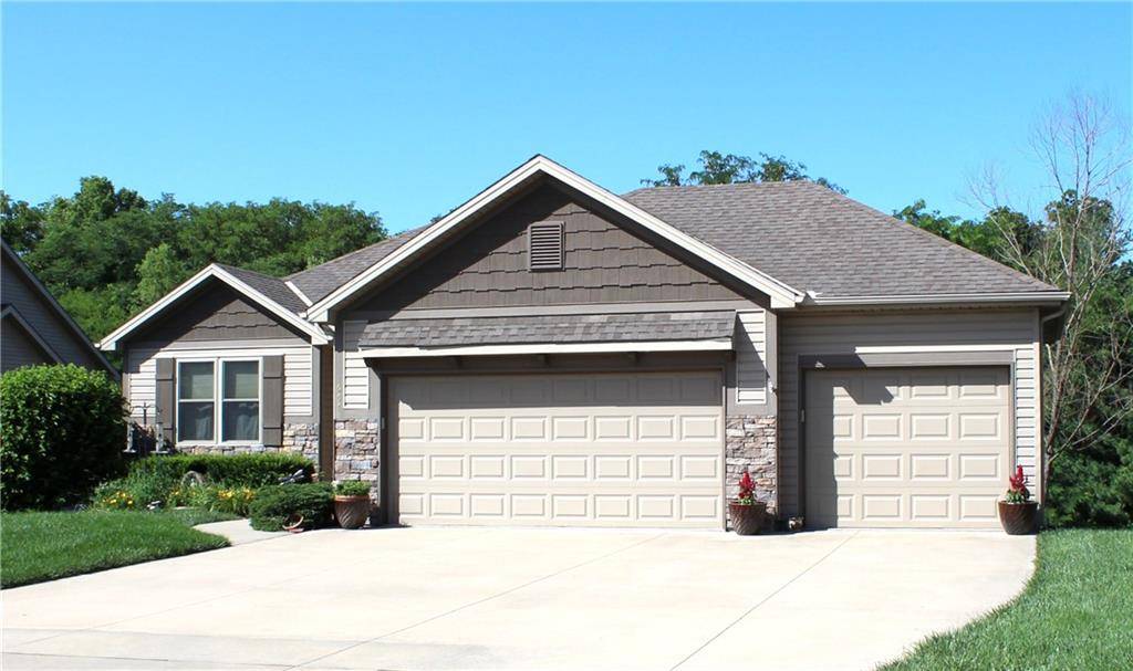 Smithville, MO 64089,607 Tomahawk CT