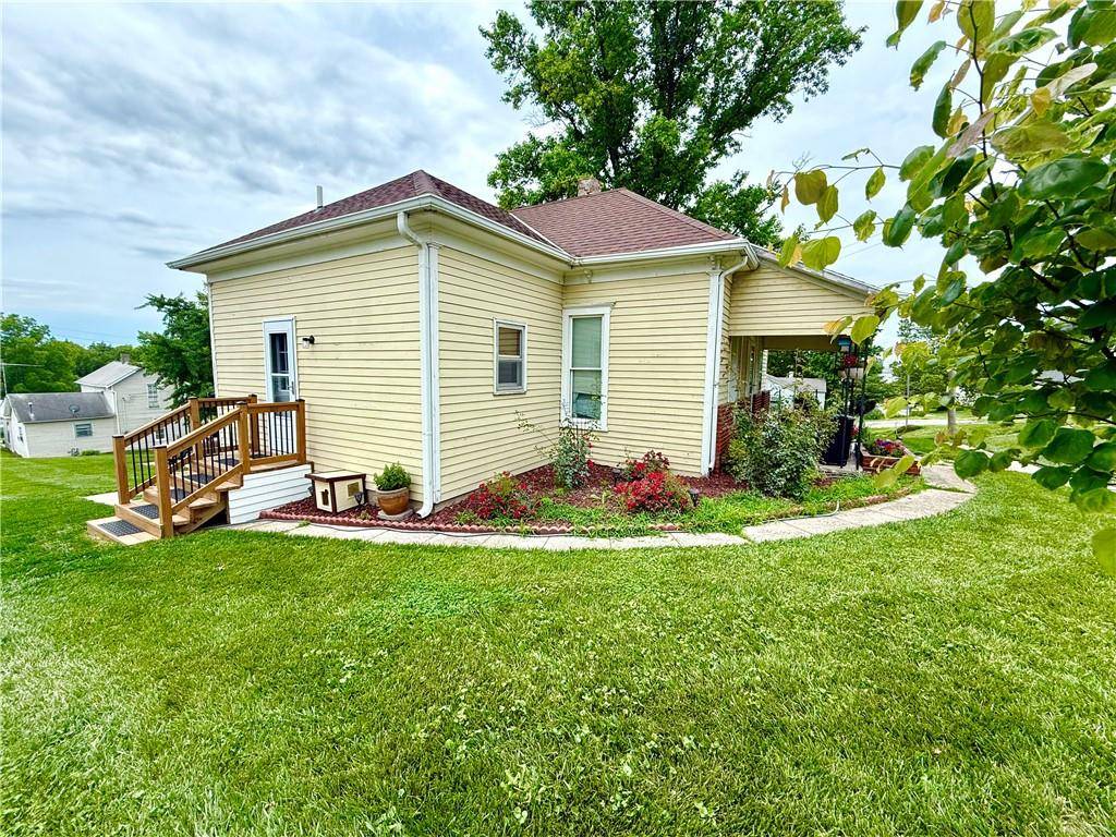 Barnard, MO 64423,226 Mckenzie ST