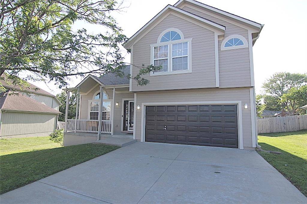 Peculiar, MO 64078,12413 Live Oak CIR