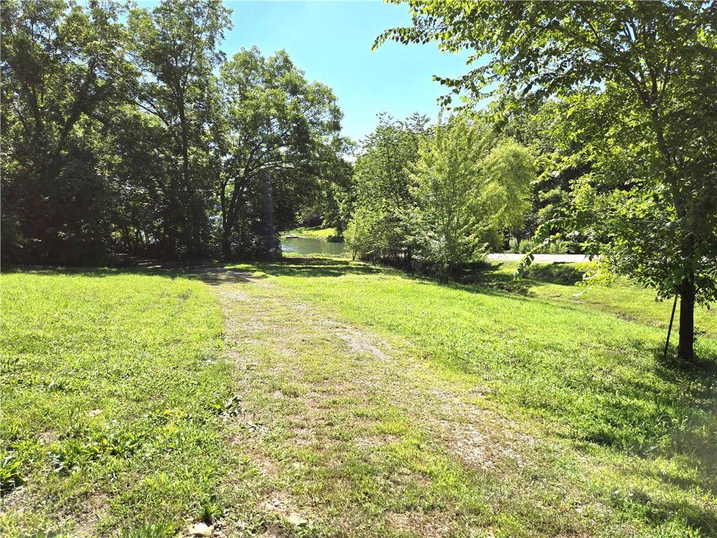 Mound City, KS 66056,405 W Sugar Lake DR