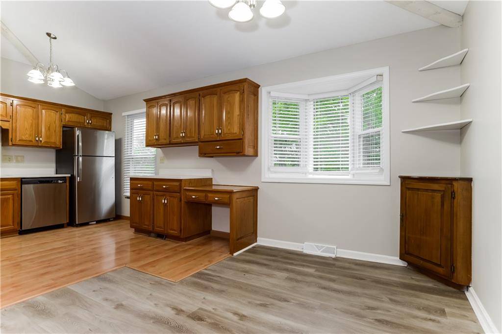 Kansas City, MO 64152,6808 Victor DR