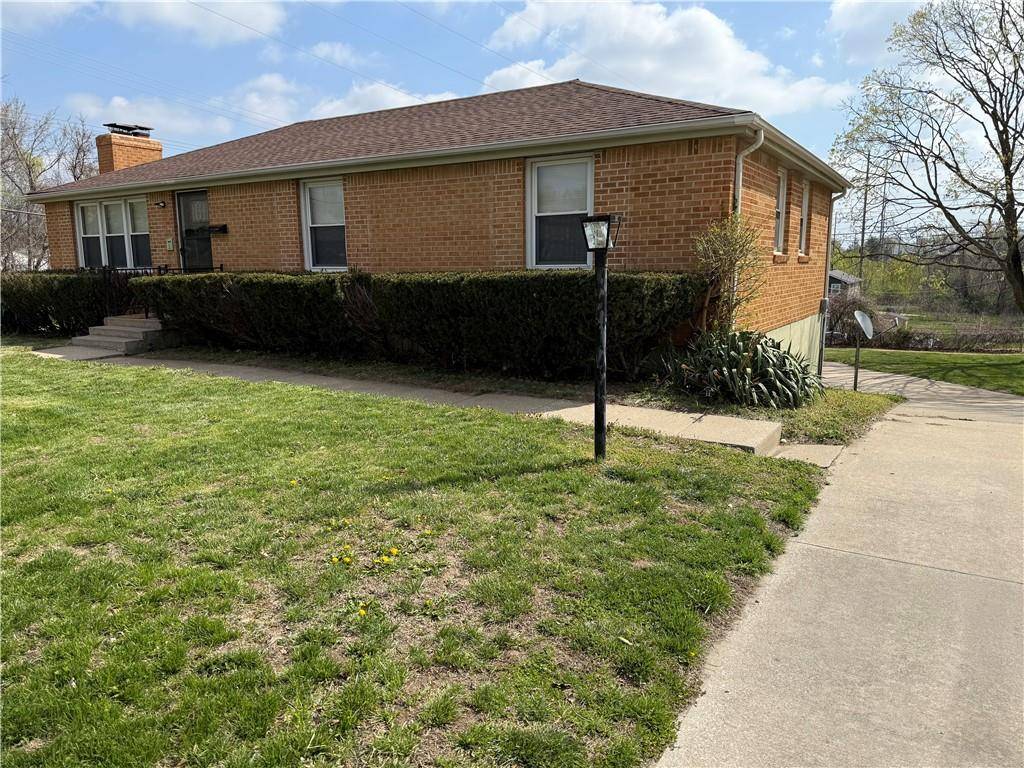 Independence, MO 64050,101 S Lacy RD
