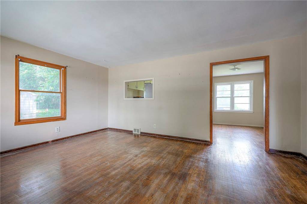 Grandview, MO 64030,13213 5th ST