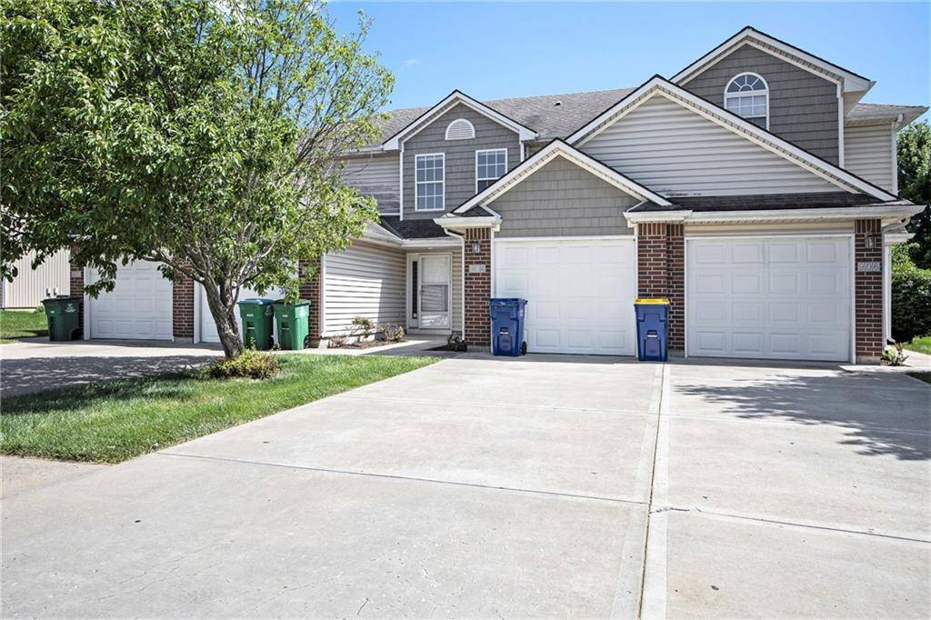 Blue Springs, MO 64064,904 SW Peach Tree LN