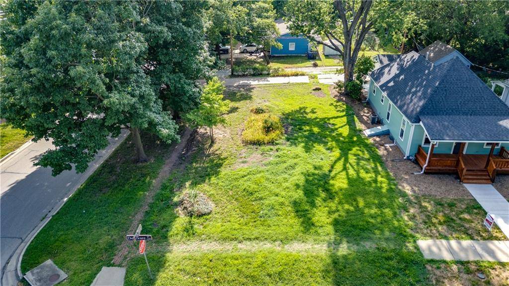 Lawrence, KS 66044,1243 Delaware ST
