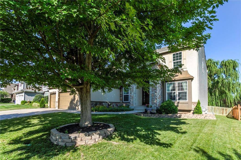 Lenexa, KS 66227,9320 Sunray DR