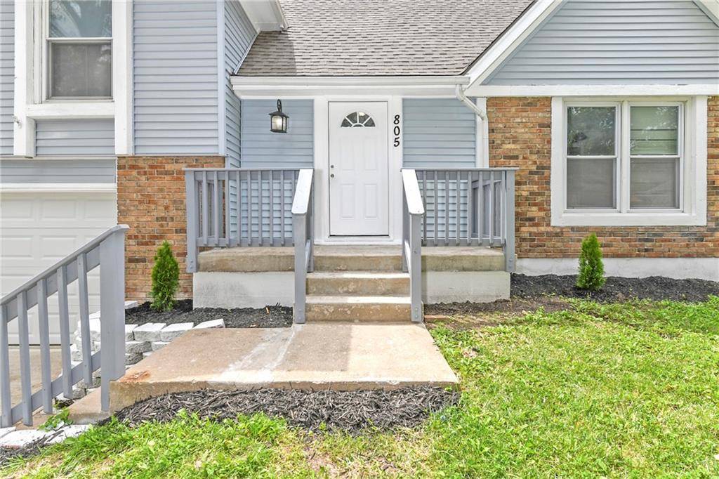 Blue Springs, MO 64015,805 NW 18TH ST